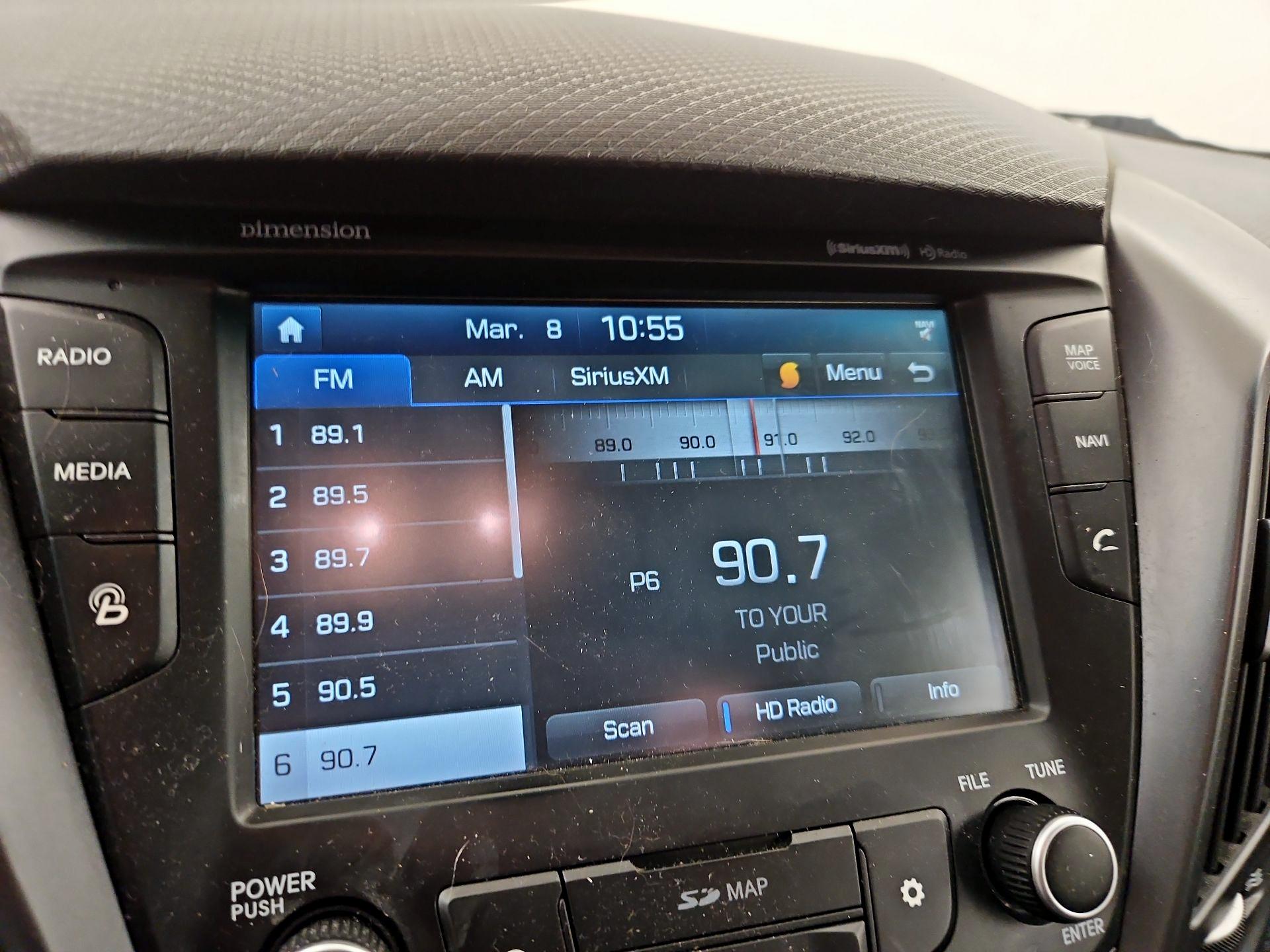 Thumbnail: 2016 Hyundai Veloster - 16