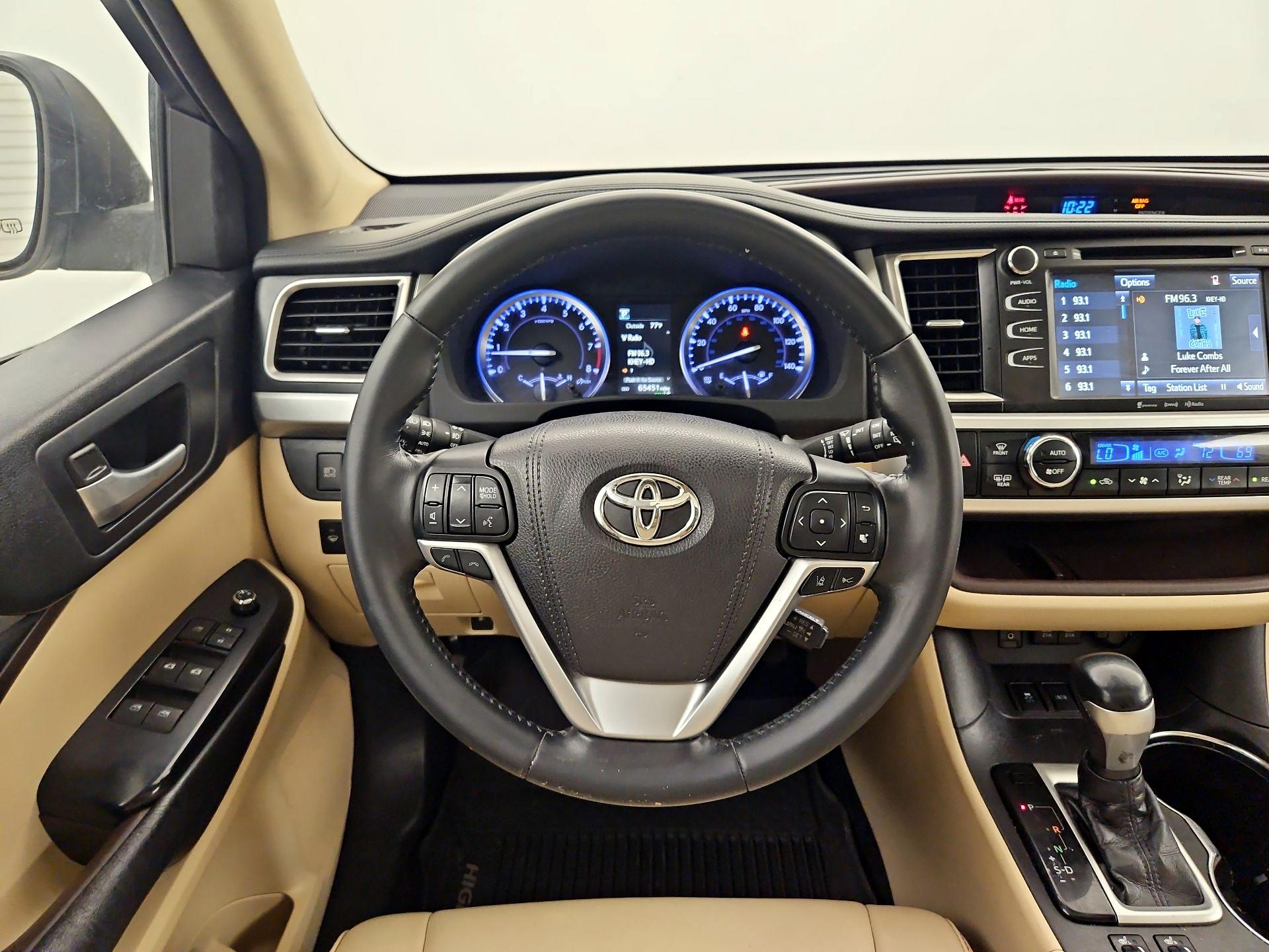 Thumbnail: 2018 Toyota Highlander - 10