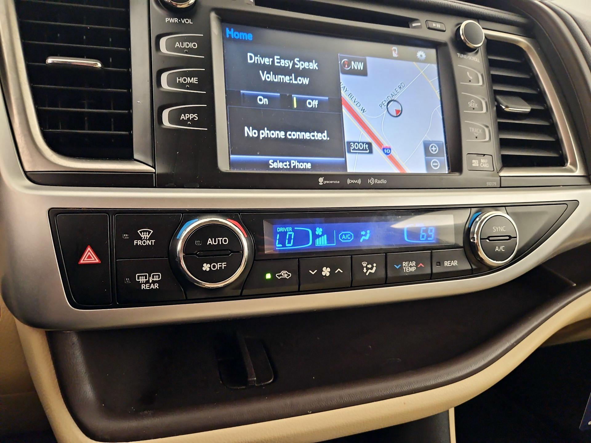 Thumbnail: 2018 Toyota Highlander - 16