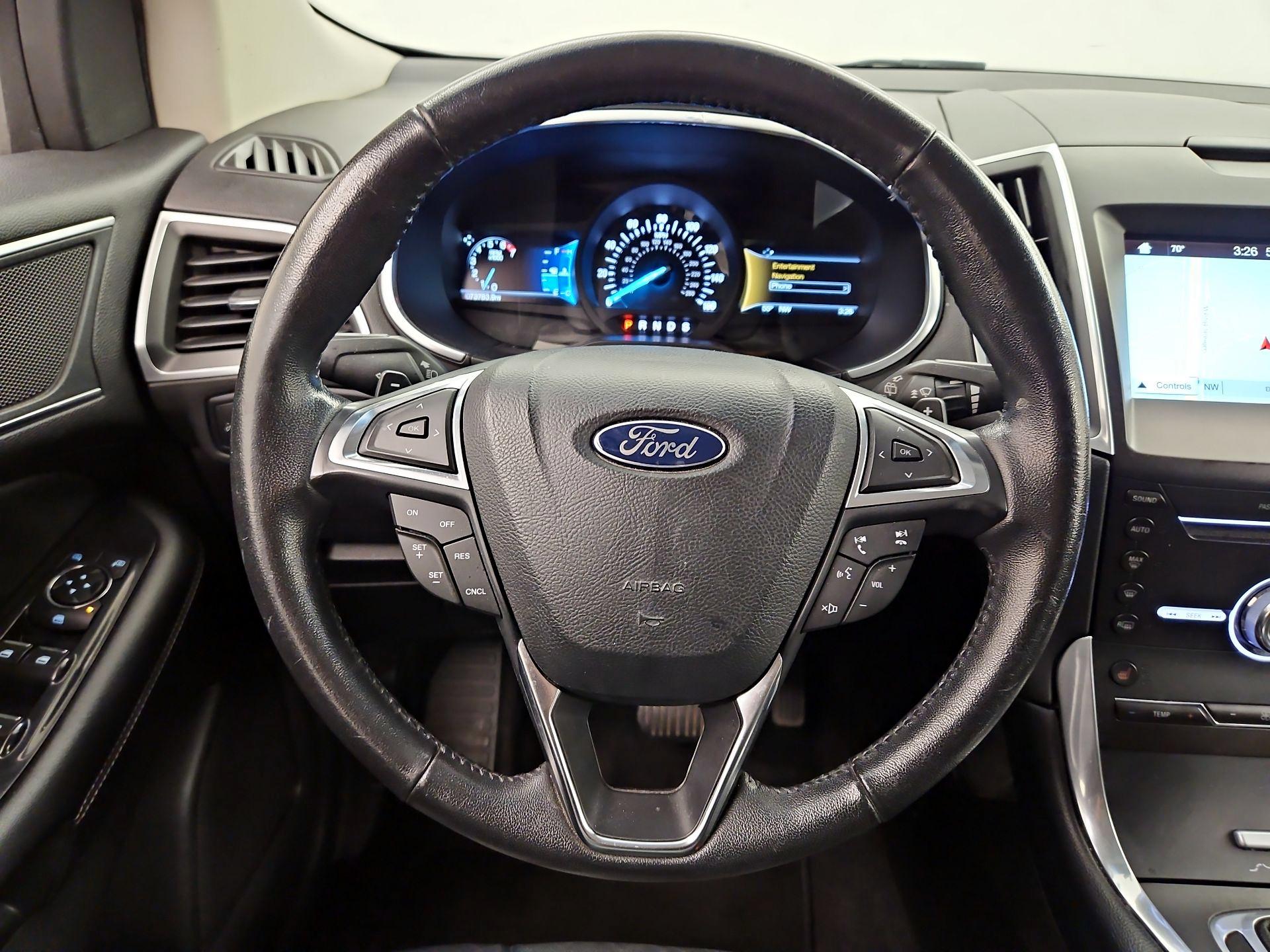 Thumbnail: 2017 Ford Edge - 10