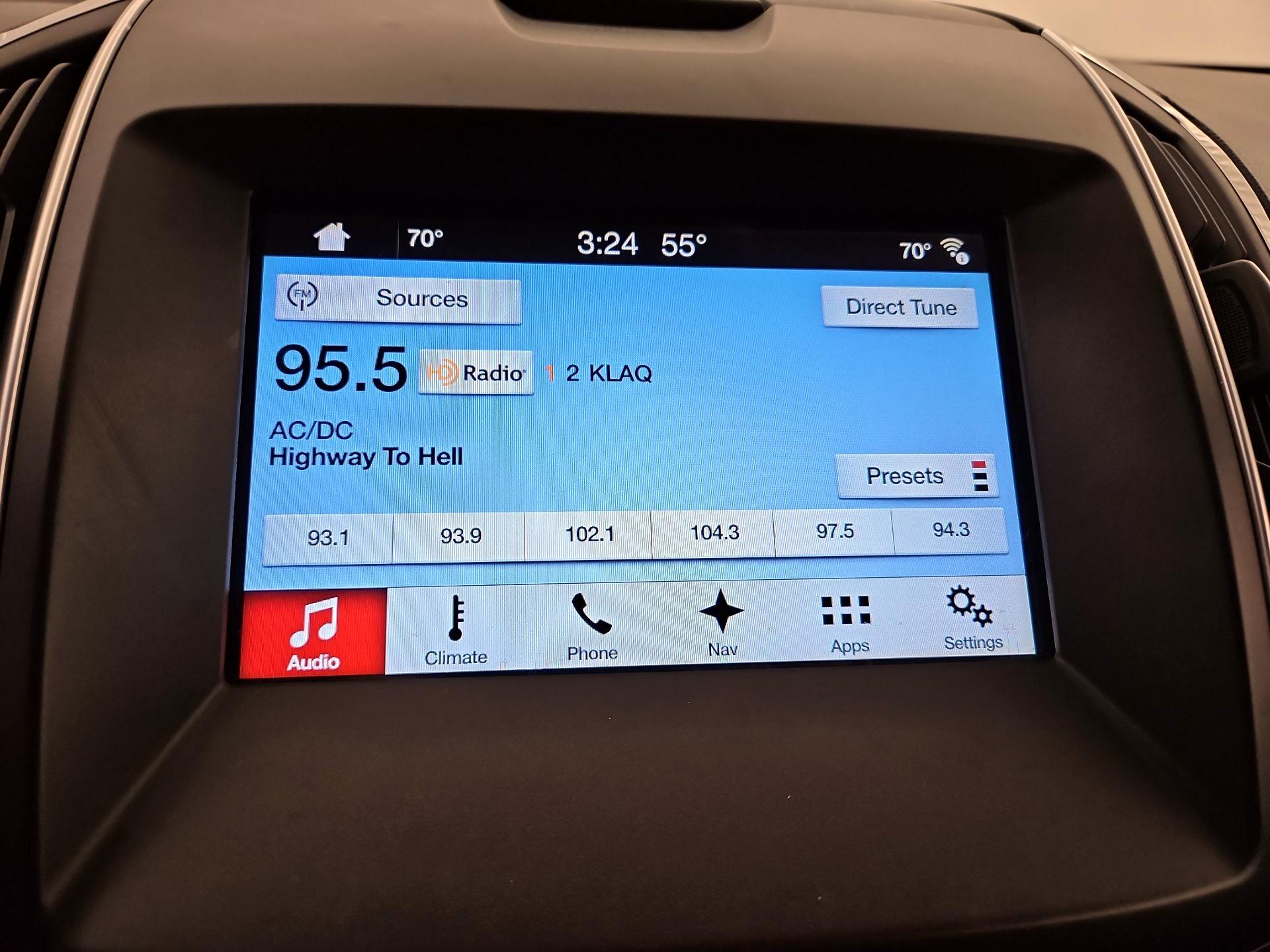 Thumbnail: 2017 Ford Edge - 16