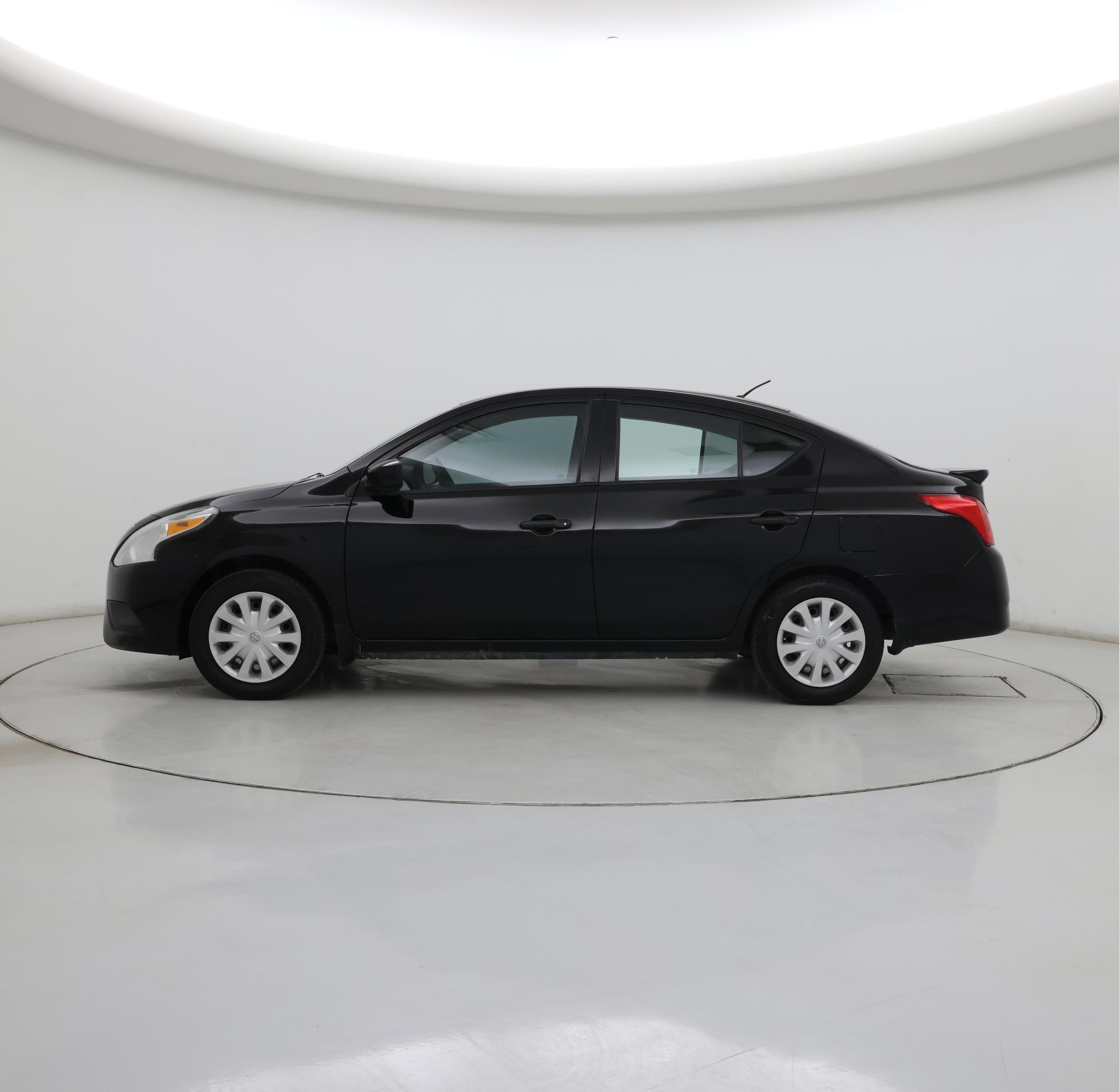 Thumbnail: 2016 Nissan Versa - 3