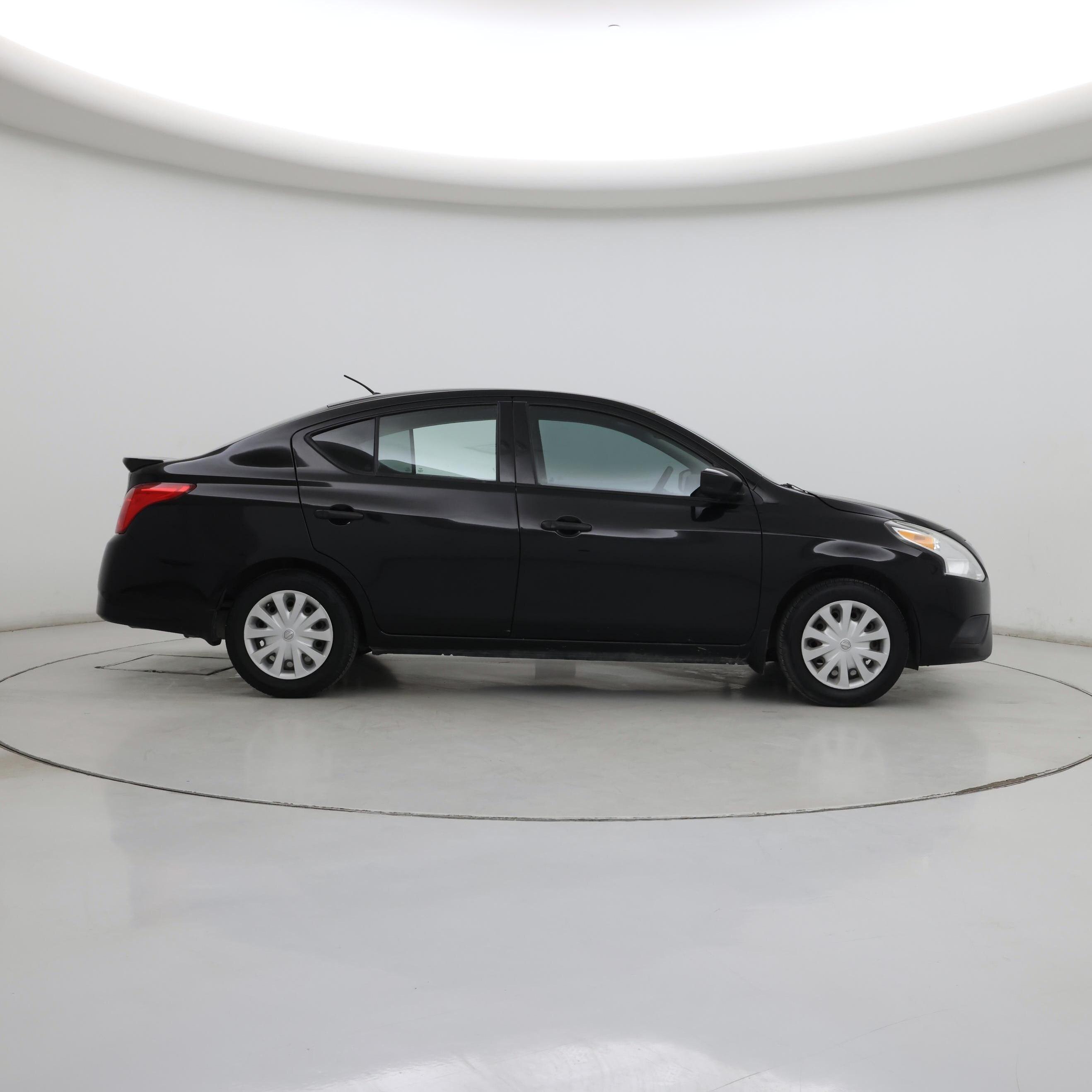 Thumbnail: 2016 Nissan Versa - 7