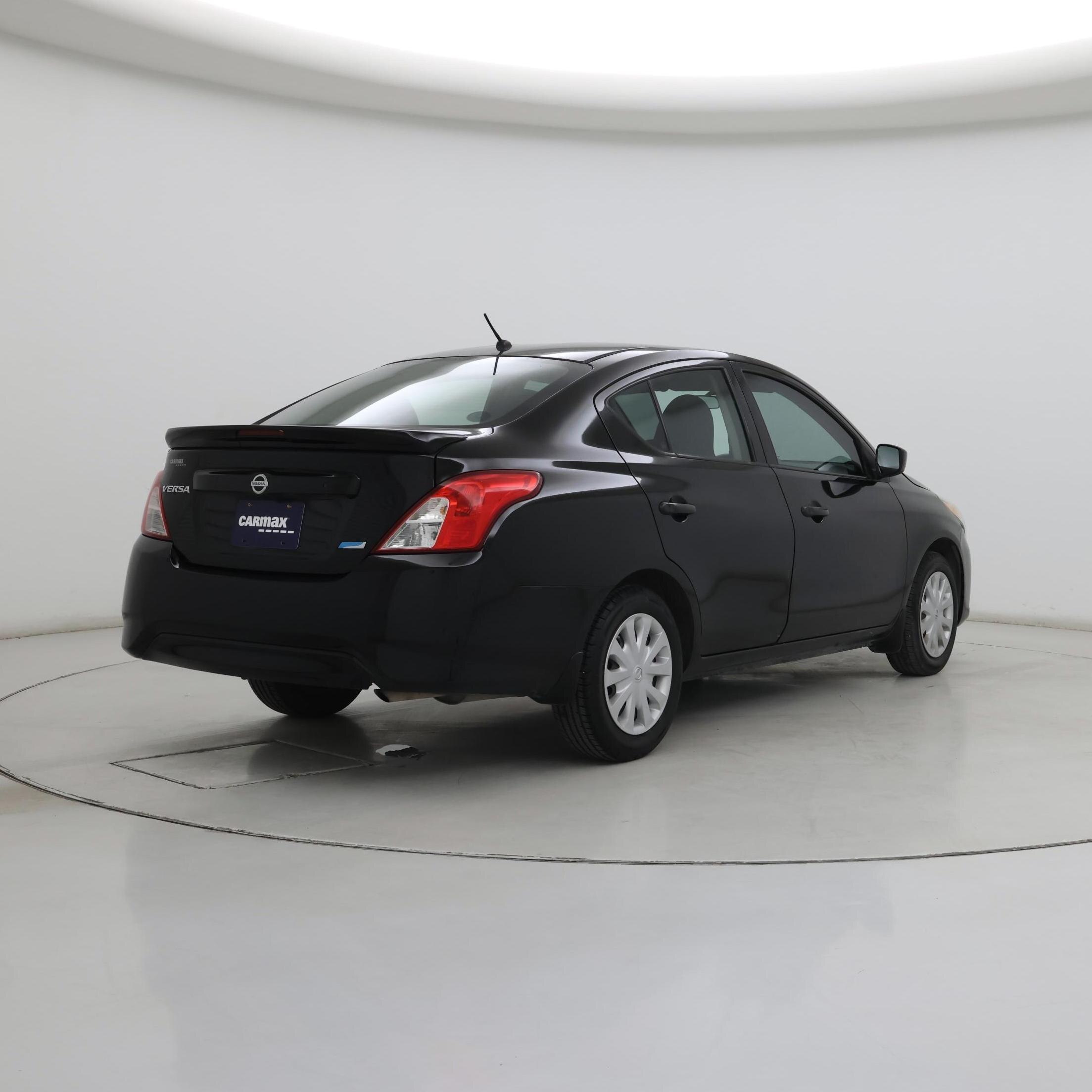 Thumbnail: 2016 Nissan Versa - 8