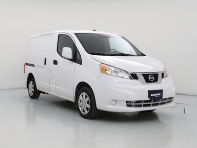 White 2015 Nissan NV 200 SV