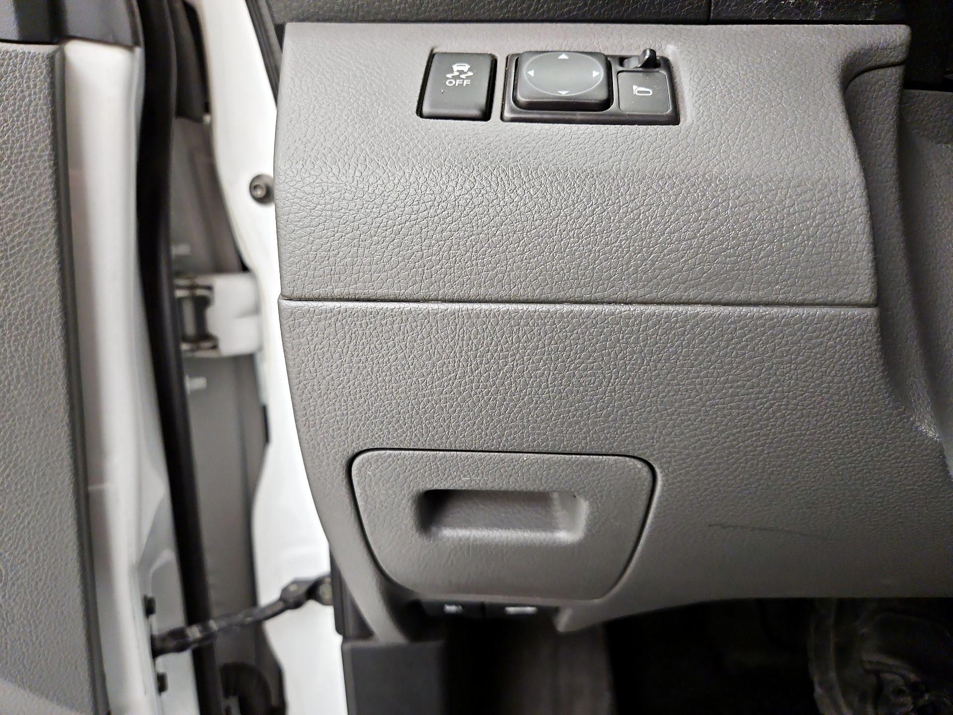 Thumbnail: 2015 Nissan NV200 - 13