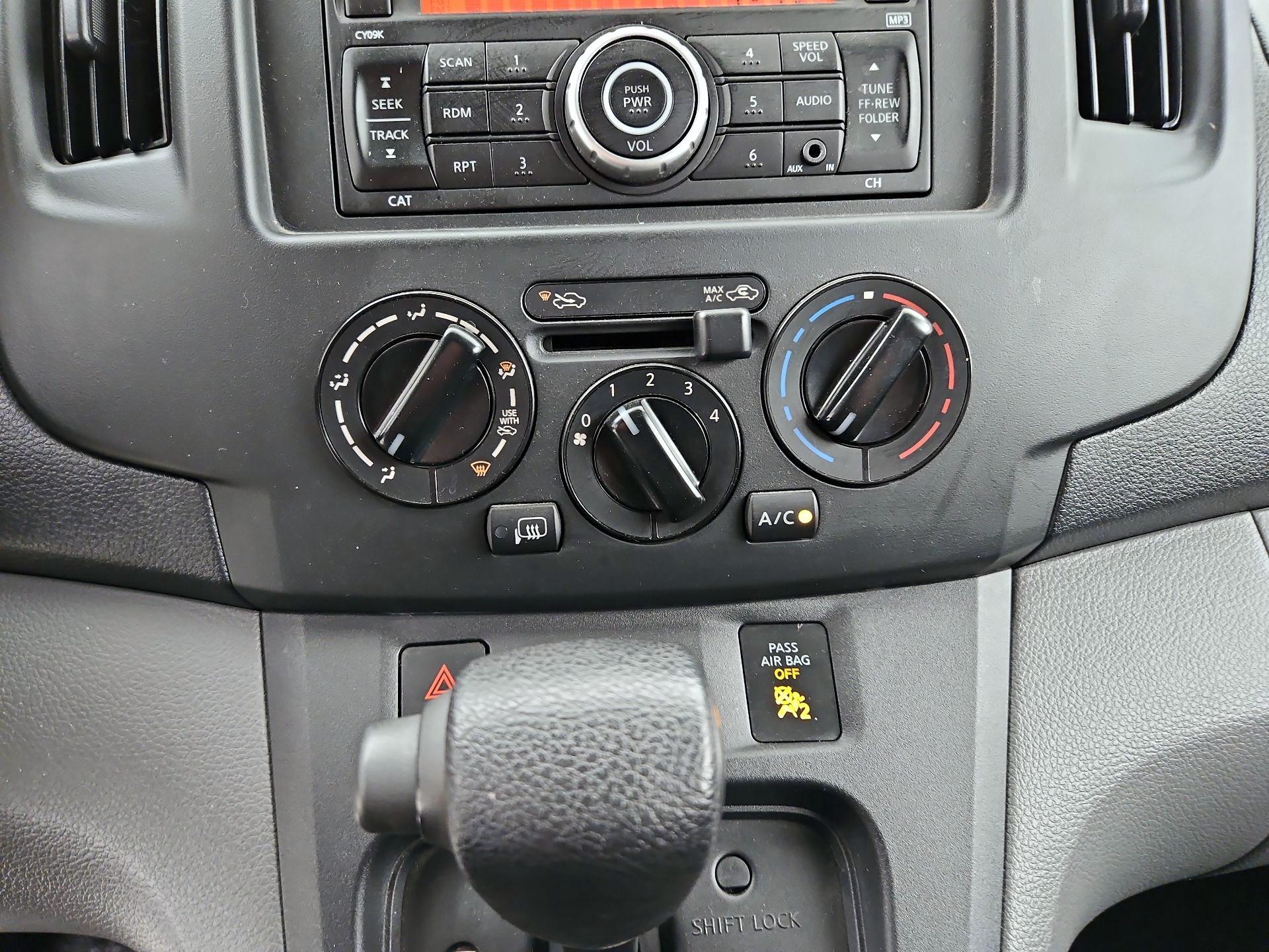 Thumbnail: 2015 Nissan NV200 - 15