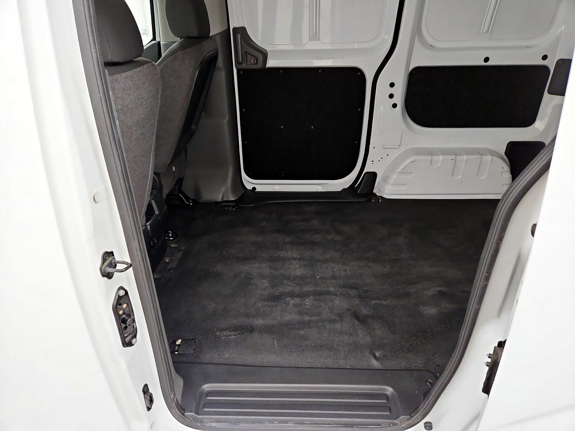 Thumbnail: 2015 Nissan NV200 - 17