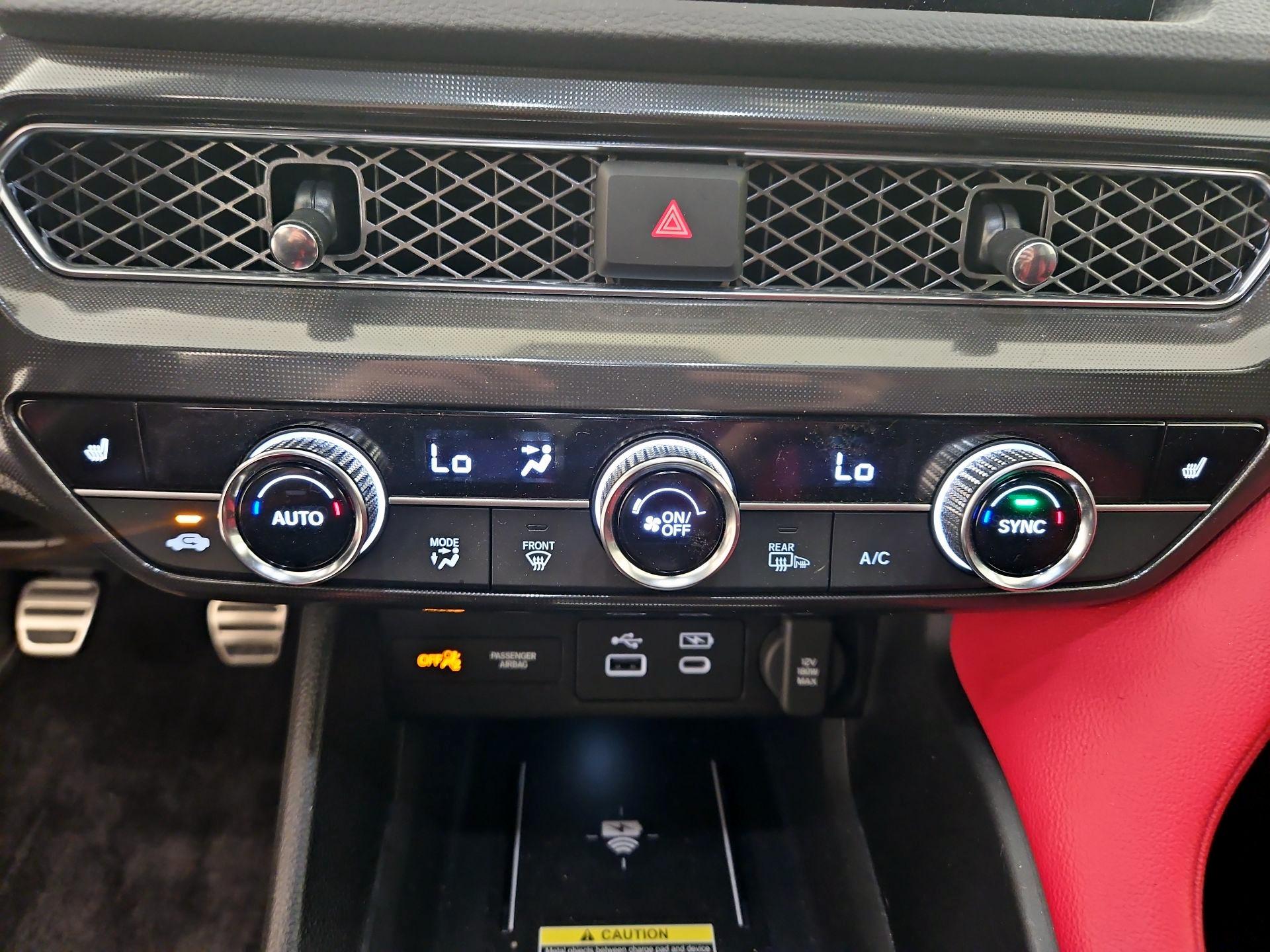 Thumbnail: 2025 Acura Integra - 16