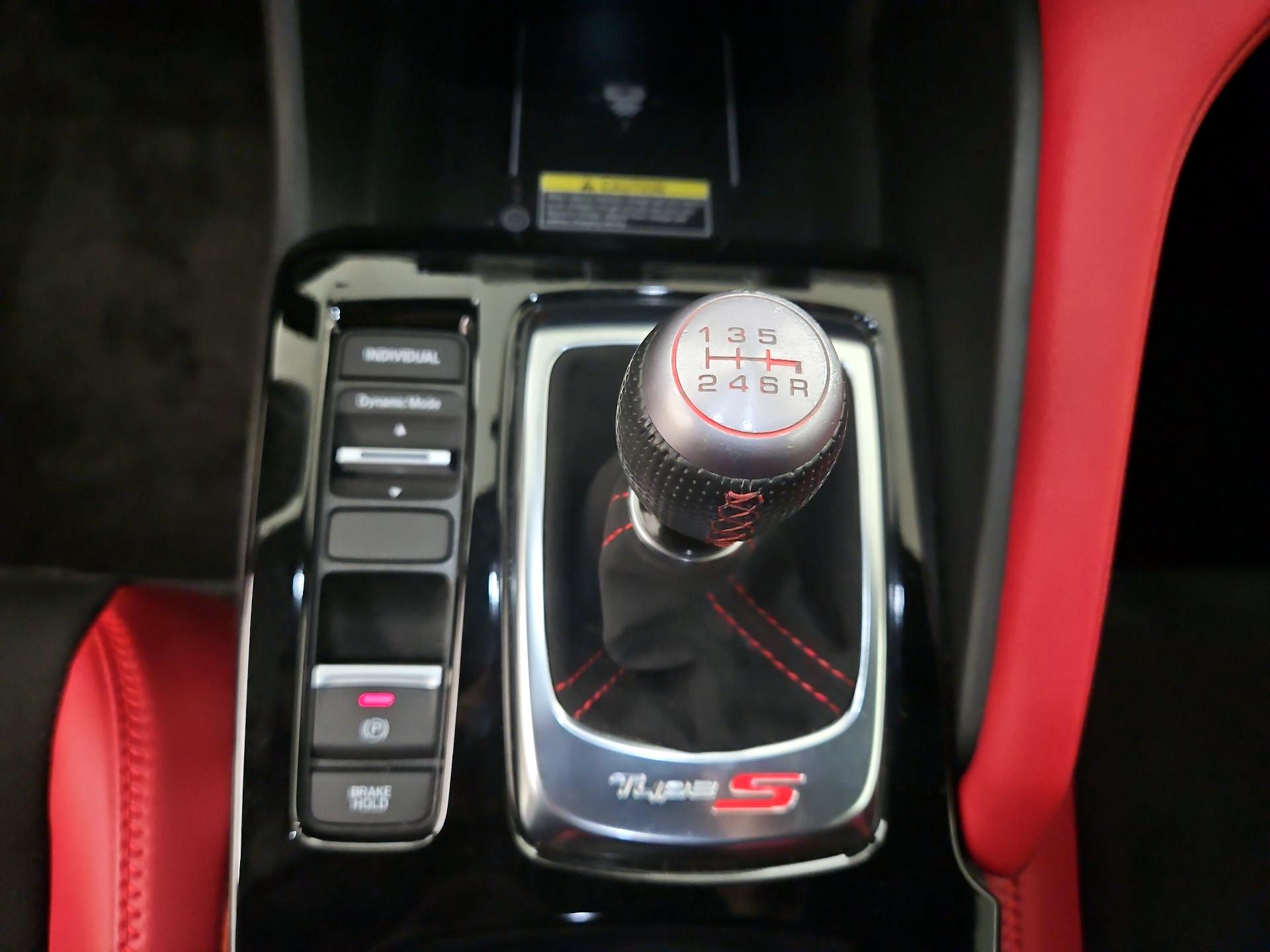 Thumbnail: 2025 Acura Integra - 17