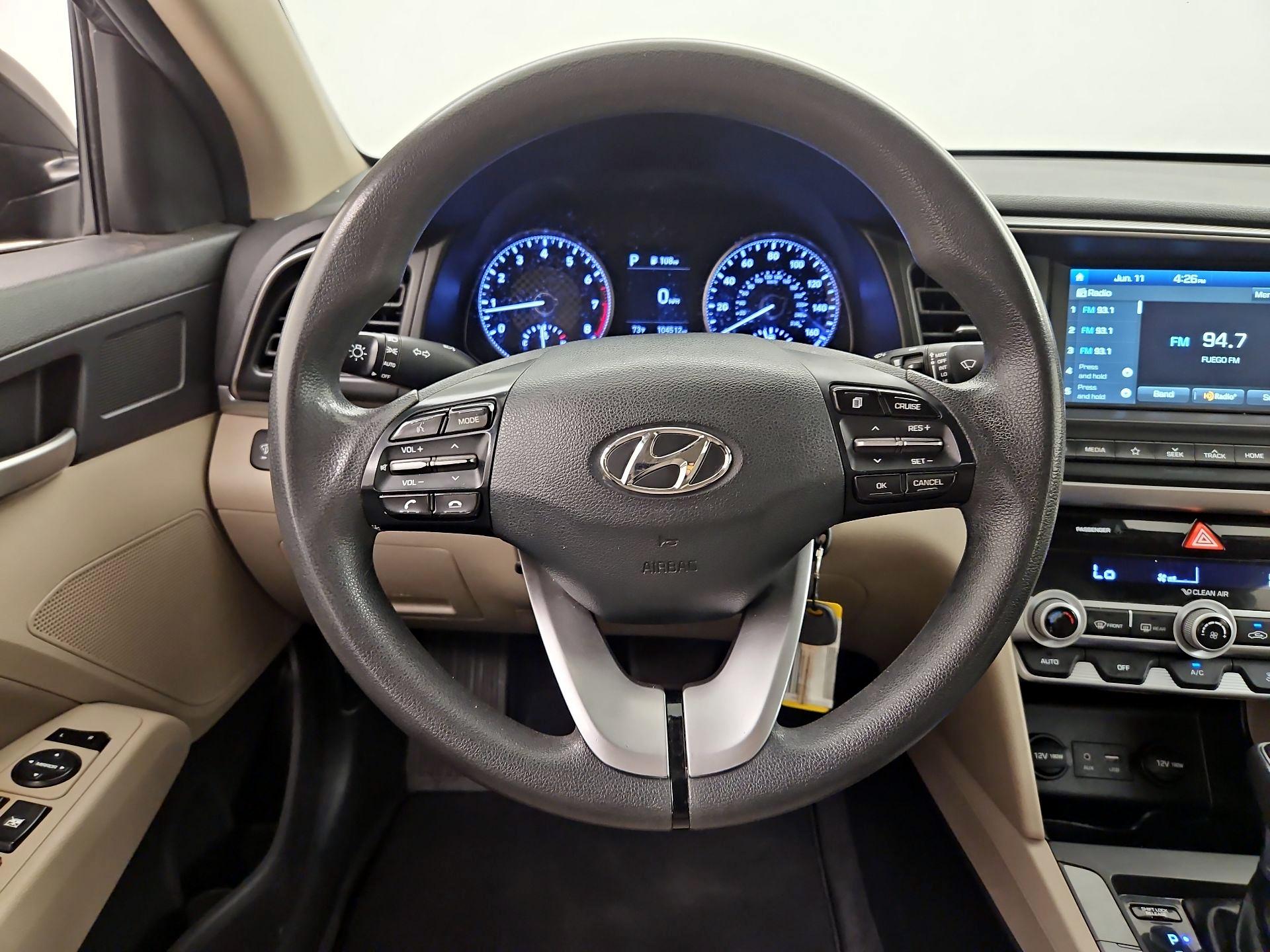 Thumbnail: 2020 Hyundai Elantra - 10