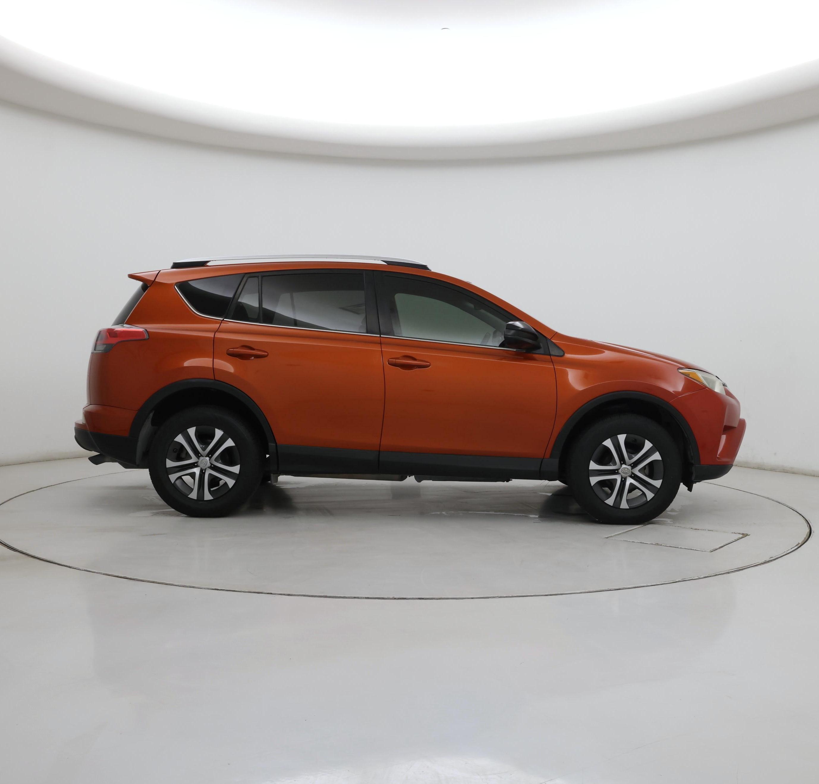 Thumbnail: 2016 Toyota RAV4 - 7