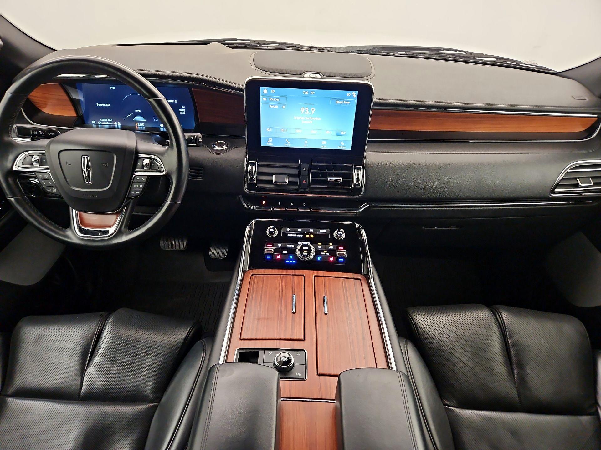 Thumbnail: 2019 Lincoln Navigator L - 9