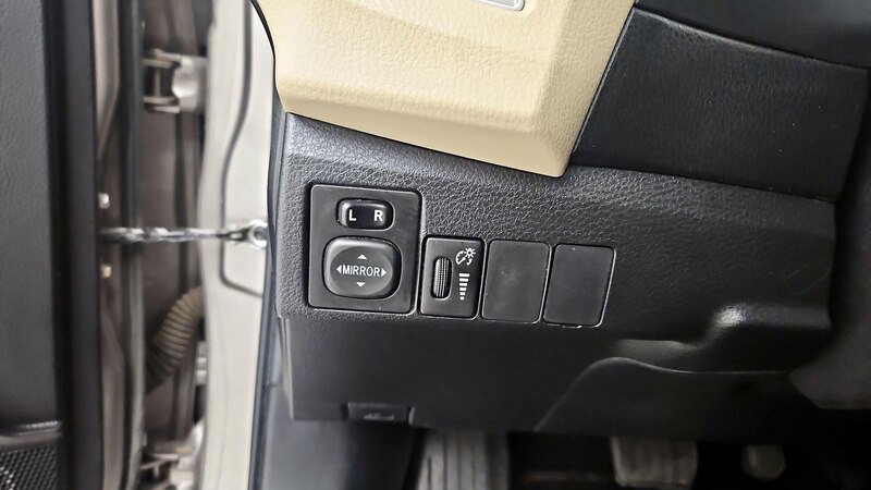 2014 Toyota Corolla LE Eco 13