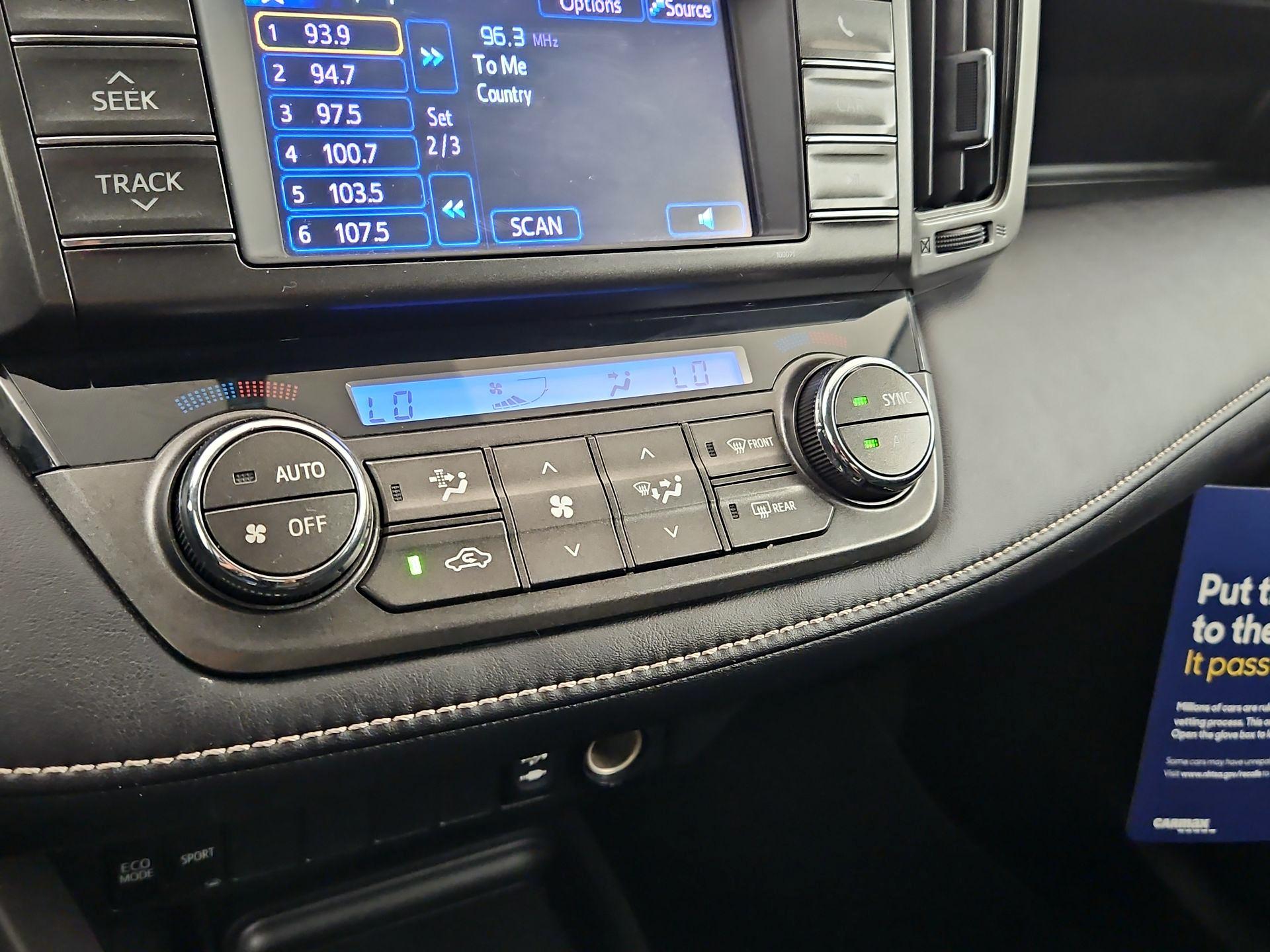 Thumbnail: 2013 Toyota RAV4 - 16