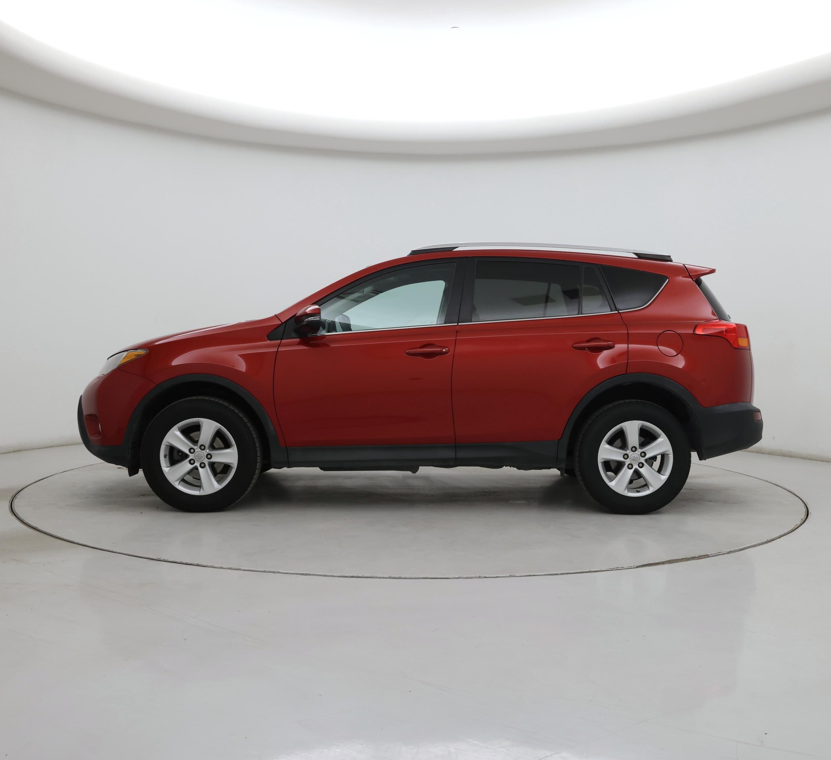 Thumbnail: 2013 Toyota RAV4 - 3