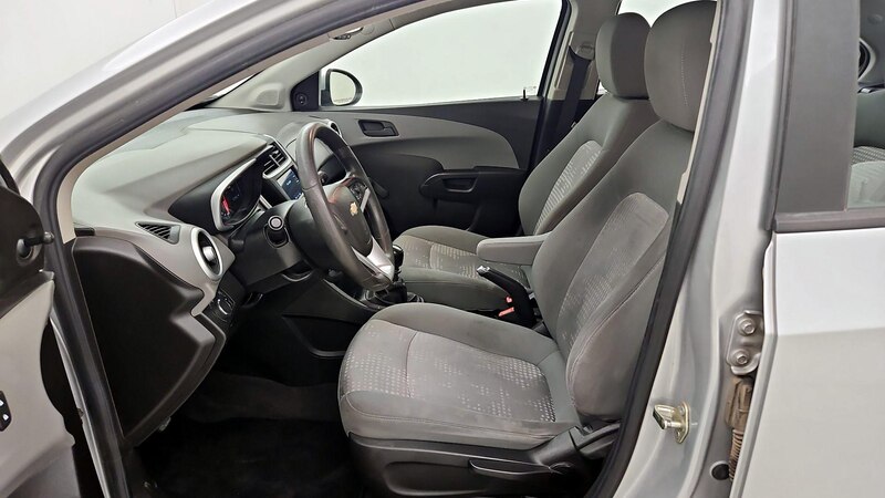 2018 Chevrolet Sonic LS 11