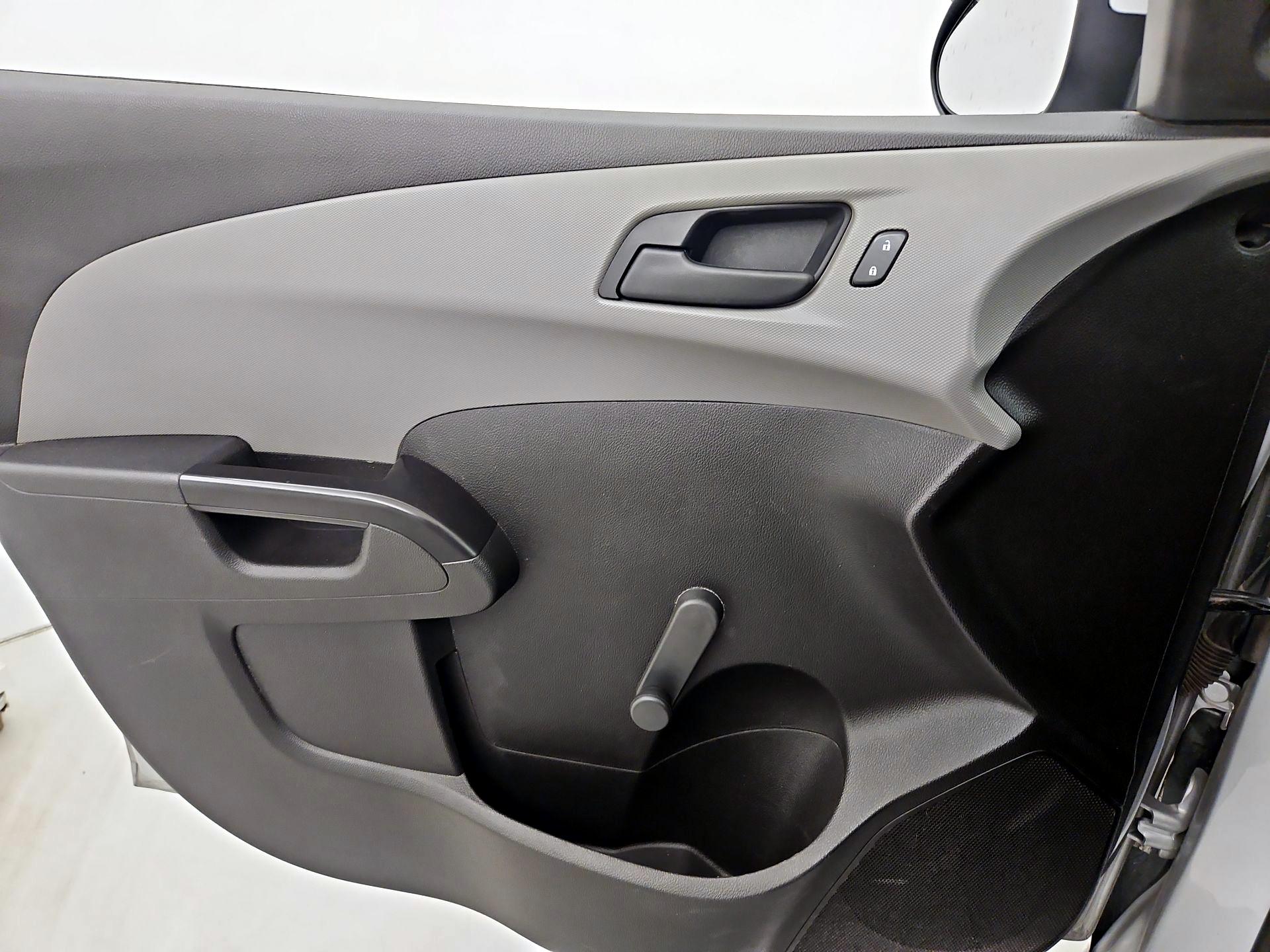 Thumbnail: 2018 Chevrolet Sonic - 12