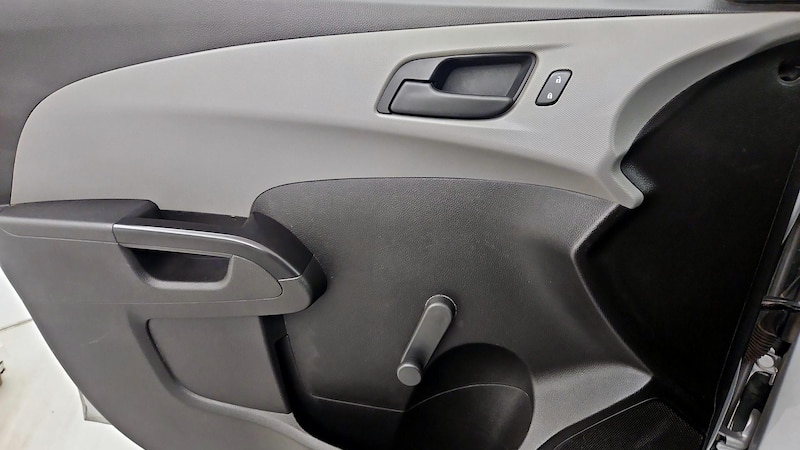 2018 Chevrolet Sonic LS 12