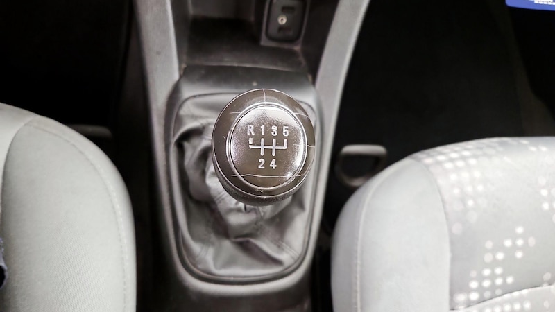 2018 Chevrolet Sonic LS 17