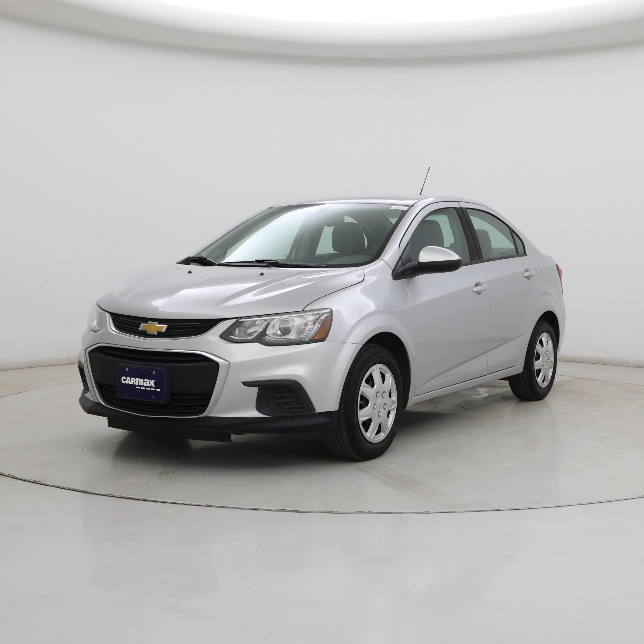 Thumbnail: 2018 Chevrolet Sonic - 4