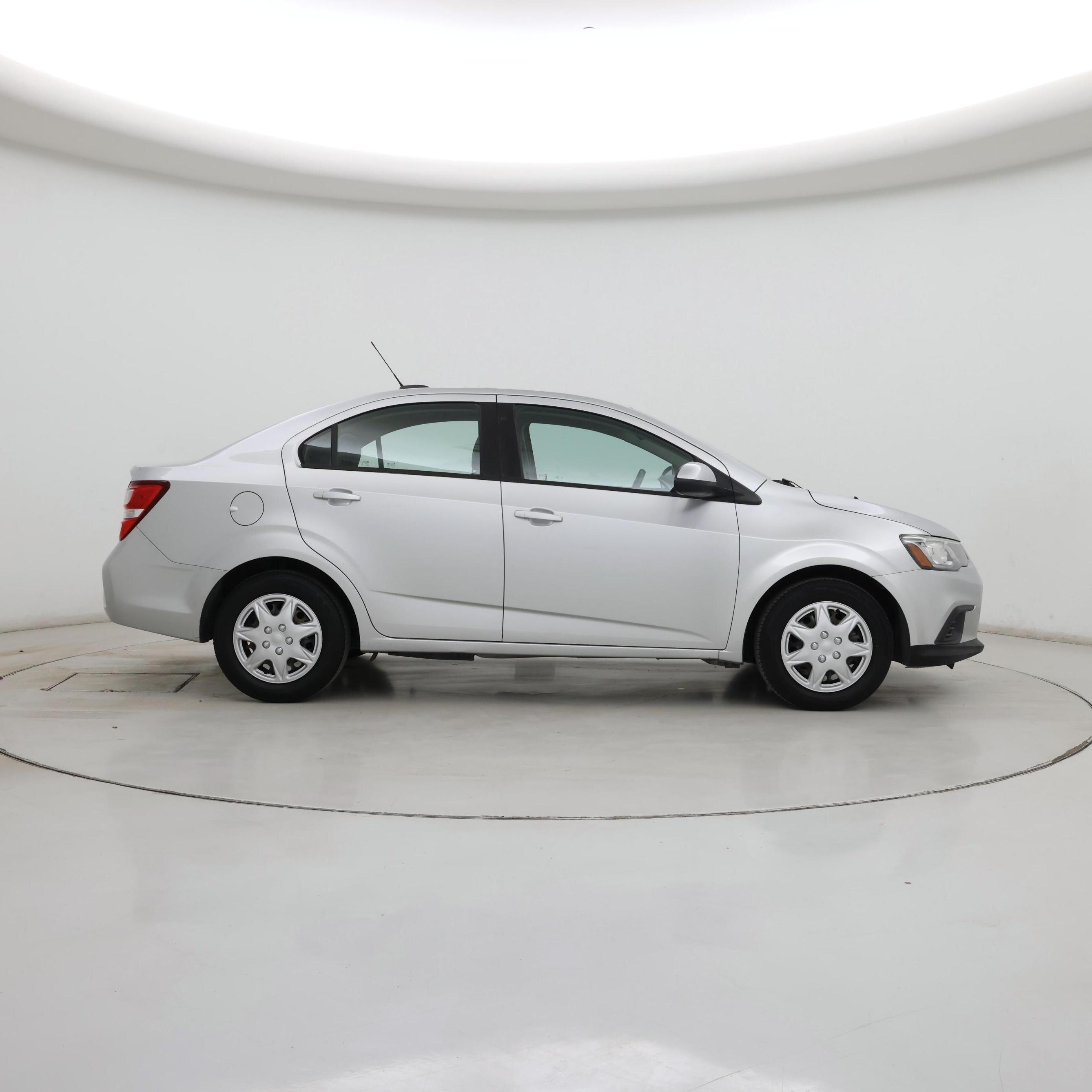 Thumbnail: 2018 Chevrolet Sonic - 7