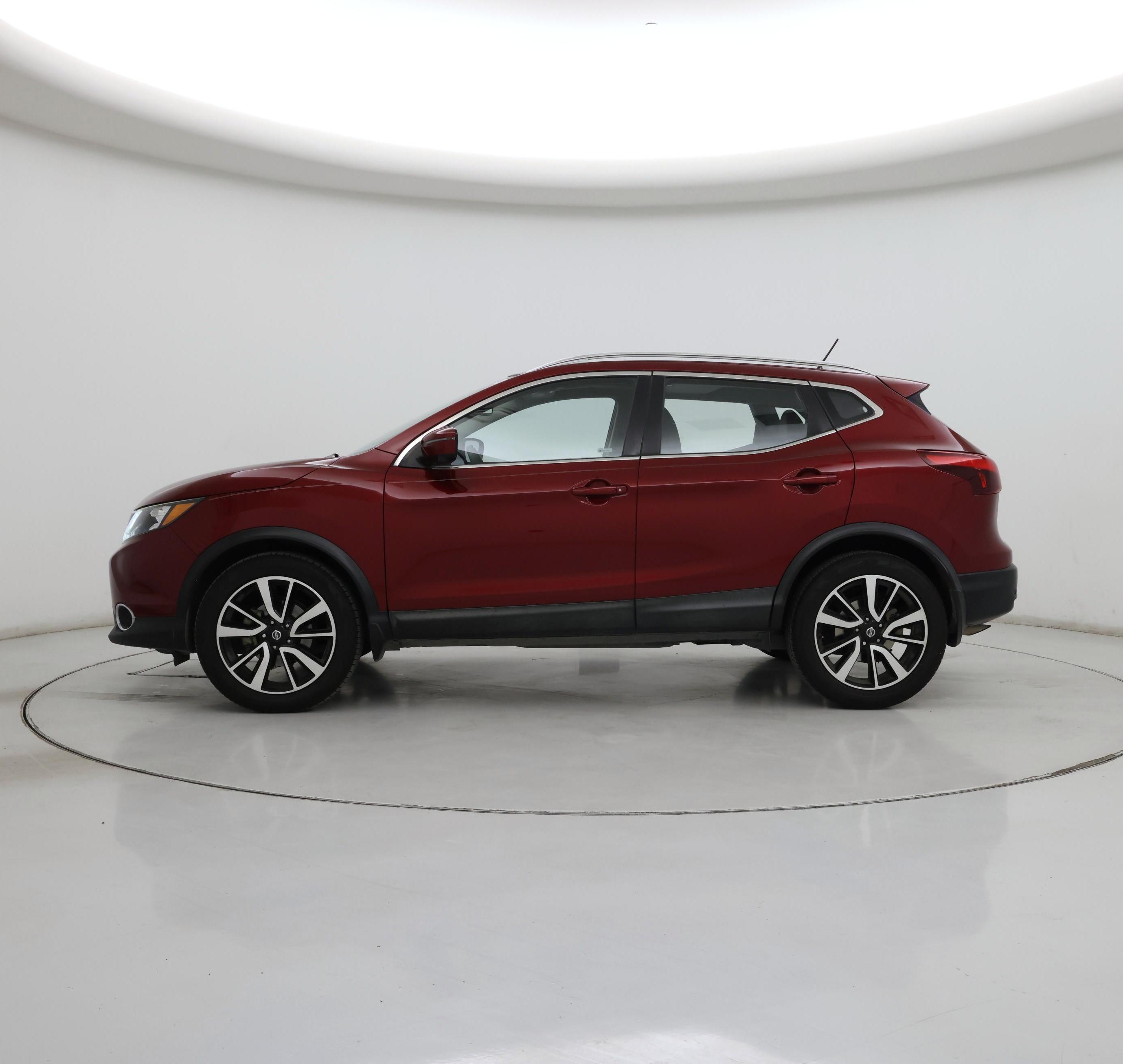 Thumbnail: 2019 Nissan Rogue Sport - 3