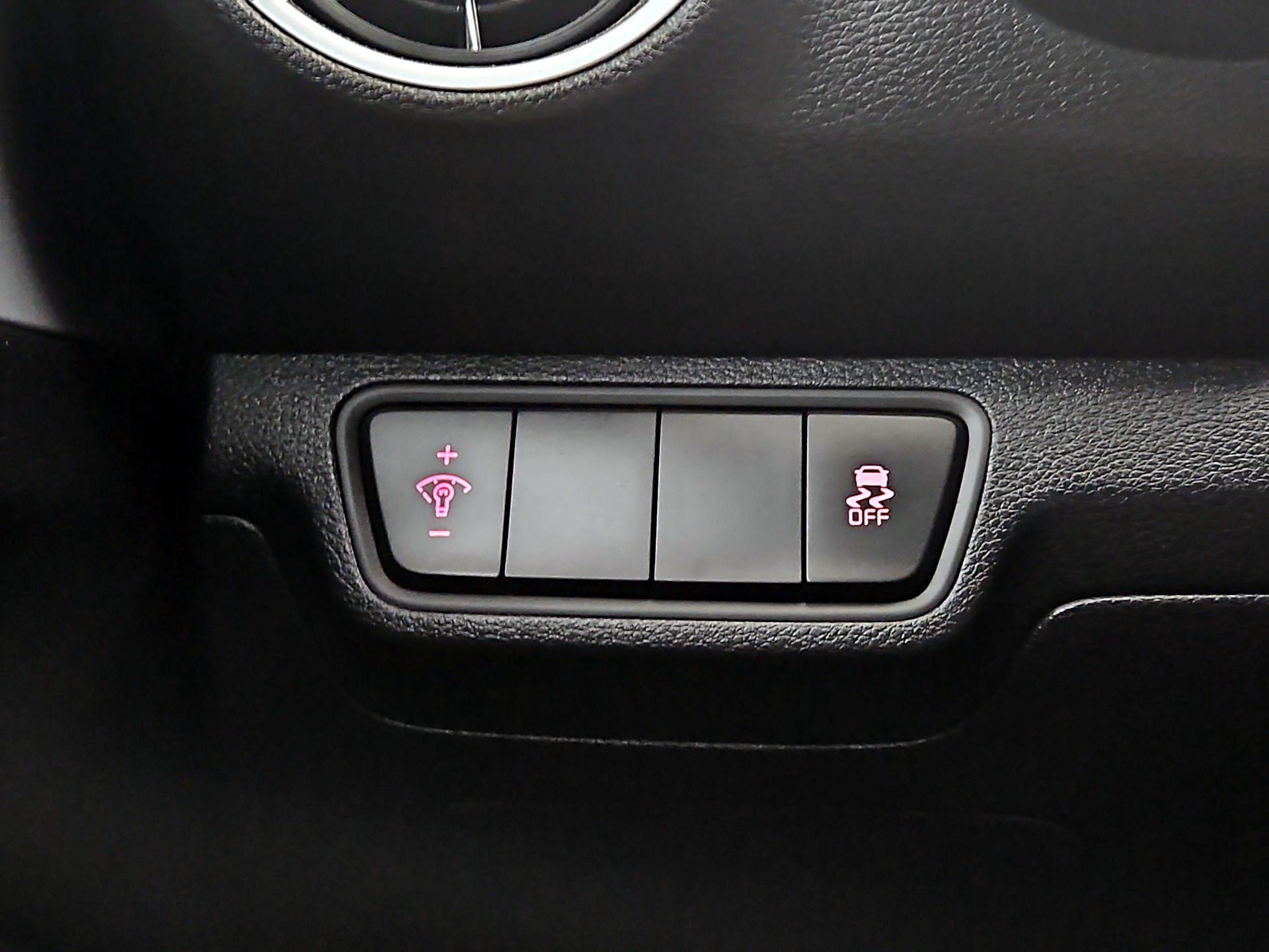 Thumbnail: 2024 Kia Forte - 11