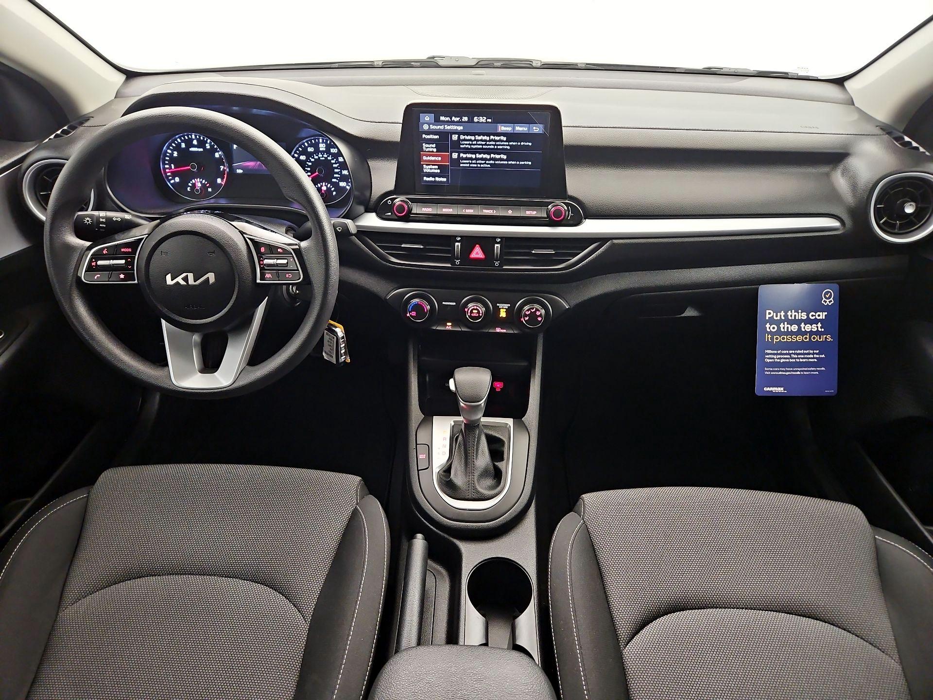 Thumbnail: 2024 Kia Forte - 8