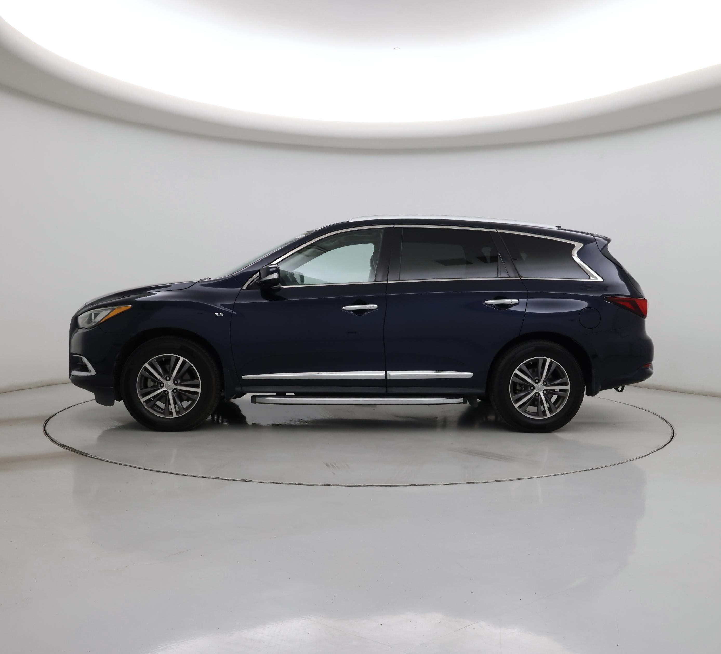 Thumbnail: 2018 INFINITI QX60 - 3