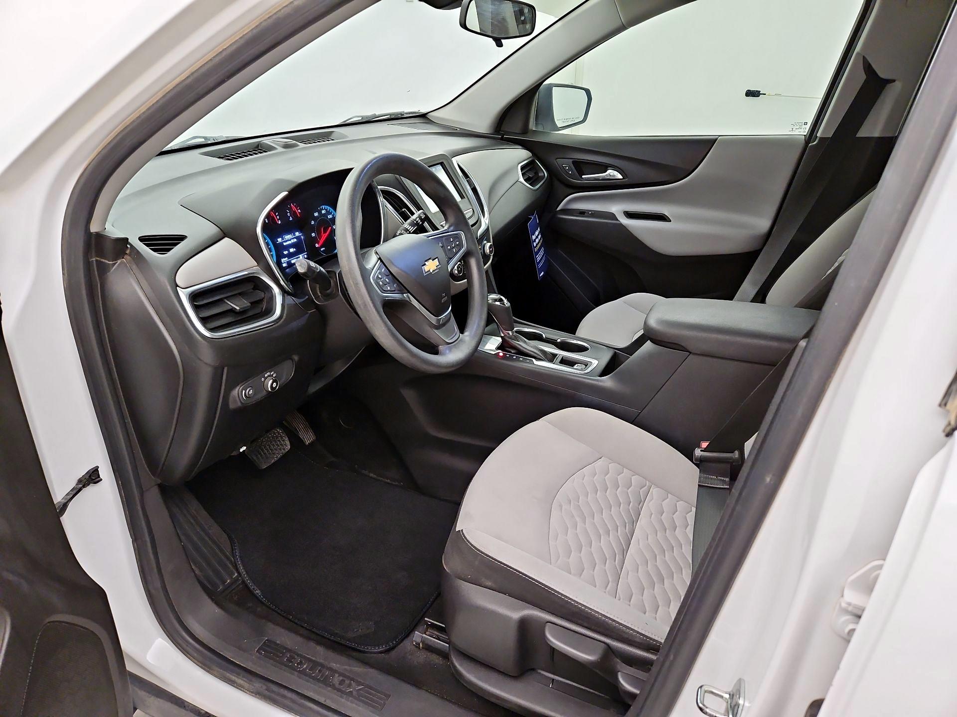 Thumbnail: 2018 Chevrolet Equinox - 11