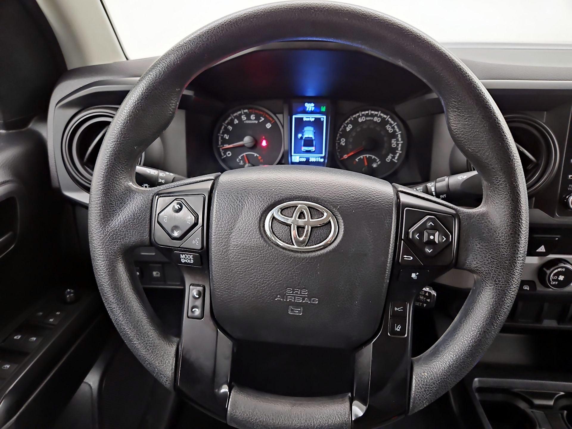 Thumbnail: 2021 Toyota Tacoma - 10