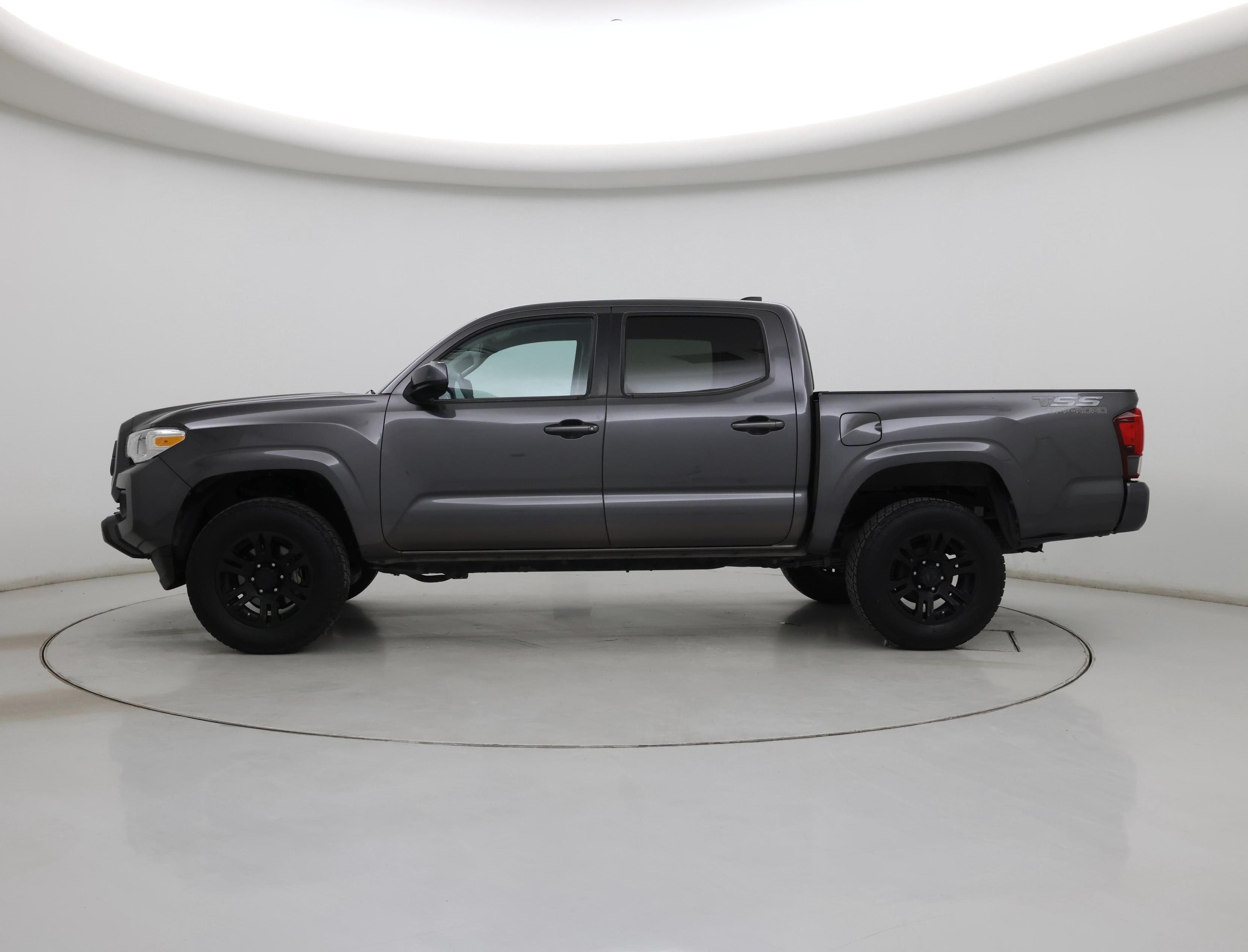 Thumbnail: 2021 Toyota Tacoma - 3