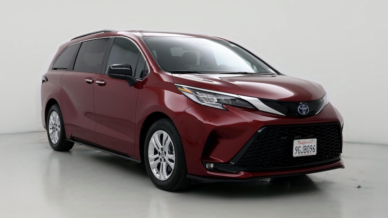 2023 Toyota Sienna XSE Hero Image