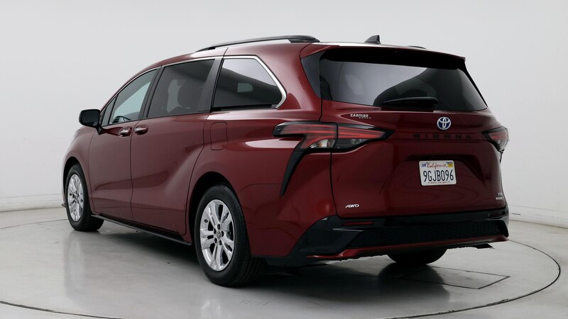 2023 Toyota Sienna XSE 2