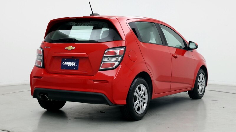 2020 Chevrolet Sonic LT 8