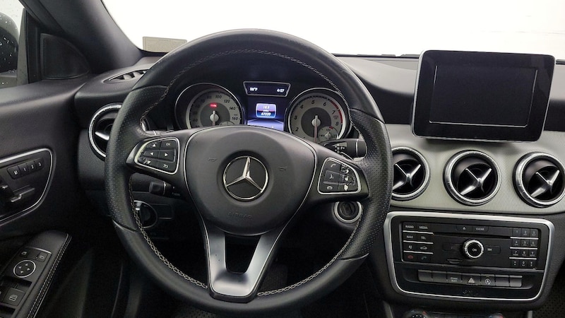 2016 Mercedes-Benz CLA 250 10