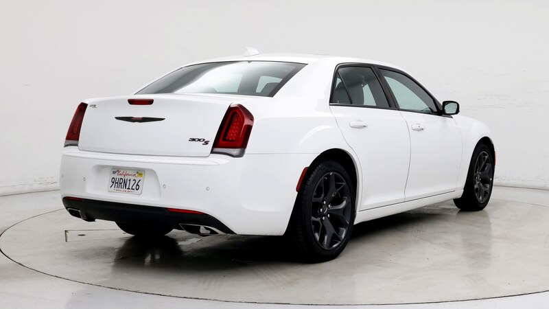 2023 Chrysler 300 S 8