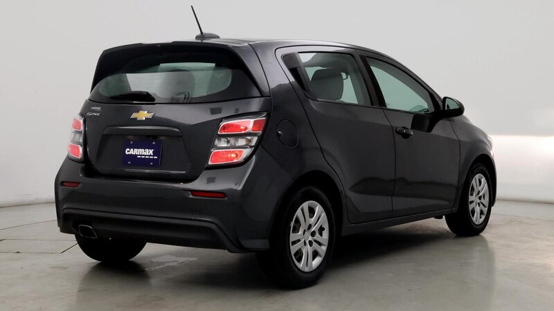 2020 Chevrolet Sonic LT 8