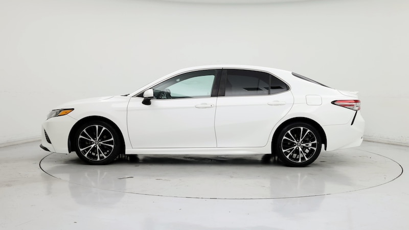 2018 Toyota Camry SE 3