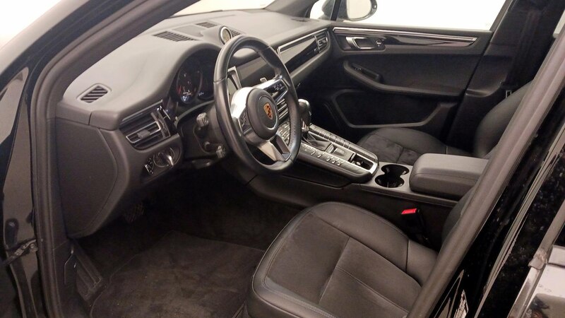 2021 Porsche Macan  11