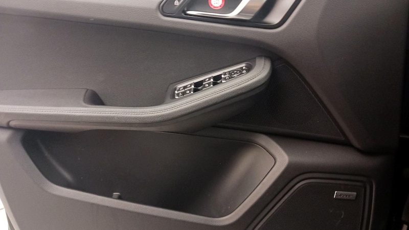 2021 Porsche Macan  12