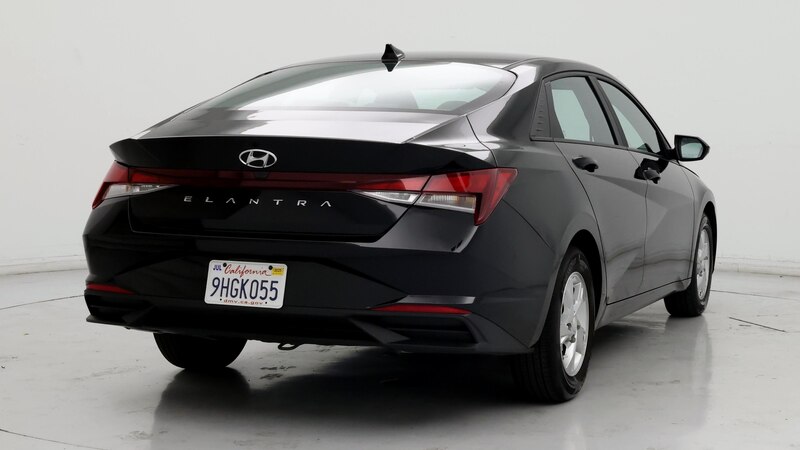 2023 Hyundai Elantra SE 8