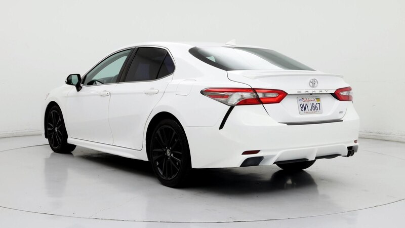 2019 Toyota Camry SE 2