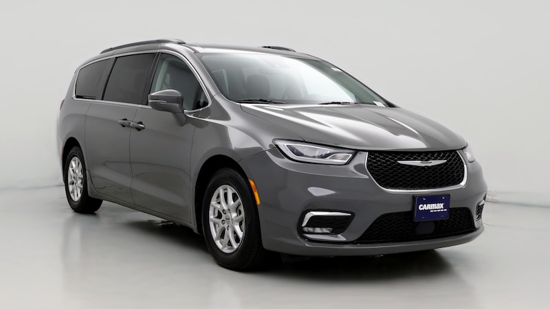 2022 Chrysler Pacifica Touring L Hero Image