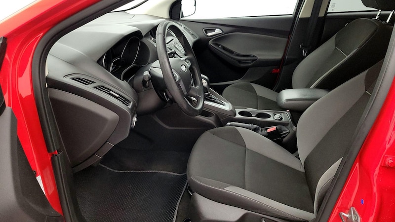 2014 Ford Focus SE 11