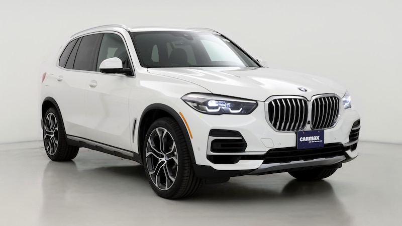 2022 BMW X5 sDrive40i Hero Image