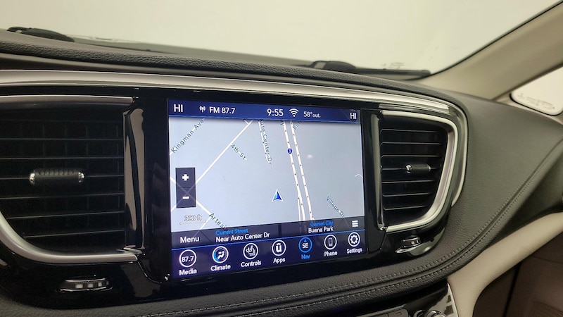 2019 Chrysler Pacifica Limited 14