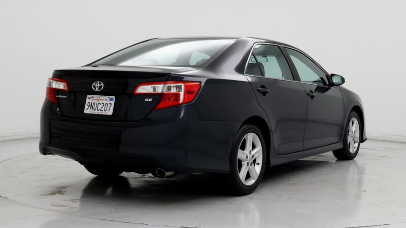 2014 Toyota Camry SE 8