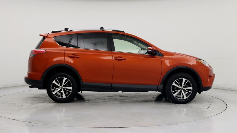 2016 Toyota RAV4 XLE 7